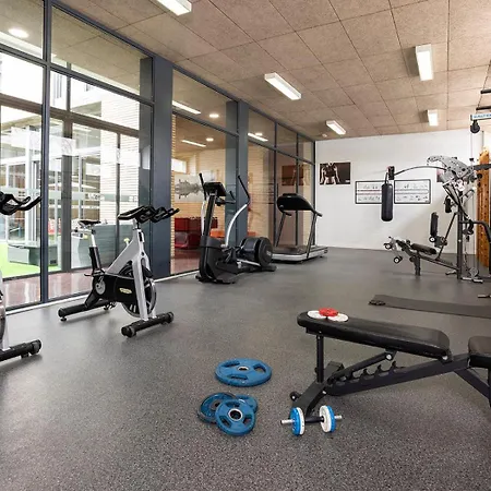Residencia Universitaria Resa Colegio De Cuenca Апартаменты Саламанка