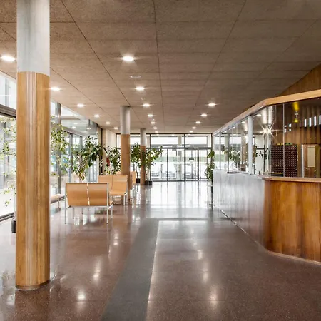 Residencia Universitaria Resa Colegio De Cuenca Apartment *