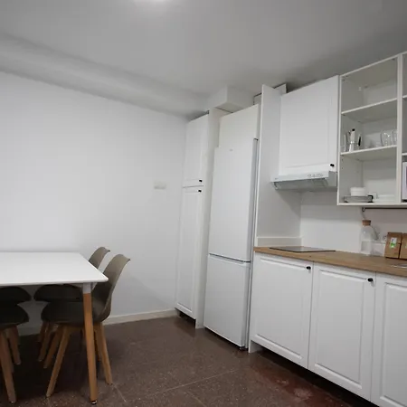 Residencia Universitaria Resa Colegio De Cuenca Apartamento *