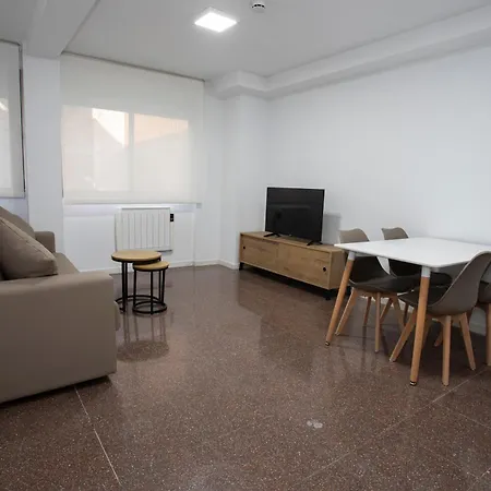 Residencia Universitaria Resa Colegio De Cuenca Апартаменты *